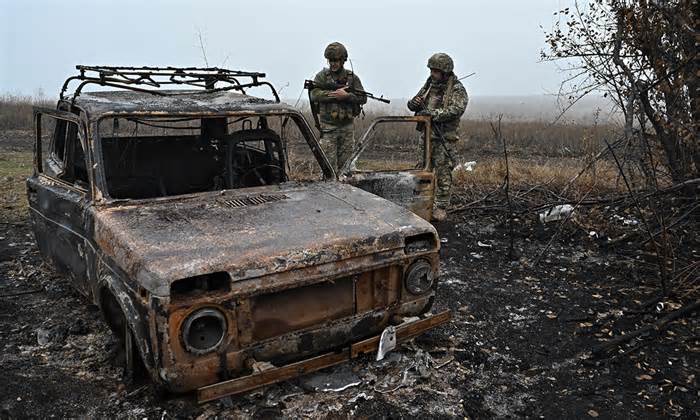 Ukraine tung lữ đoàn tăng viện cho làng chiến lược Rabotino