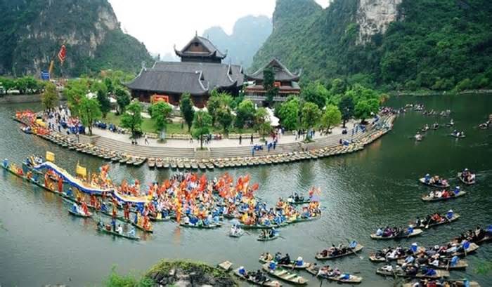 Huy động 200 lái đò làm 'diễn viên quần chúng' cho Festival Ninh Bình - Tràng An