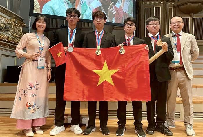 Việt Nam giành ba huy chương vàng Olympic Hóa quốc tế