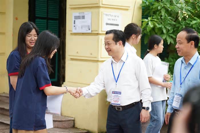 Giám đốc Sở Giáo dục nói gì sau ngày đầu thi vào lớp 10 ở Hà Nội?