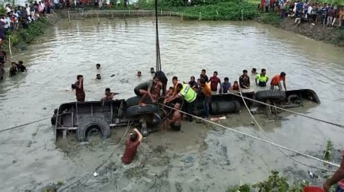 Tai nạn giao thông nghiêm trọng ở Bangladesh khiến 17 người thiệt mạng