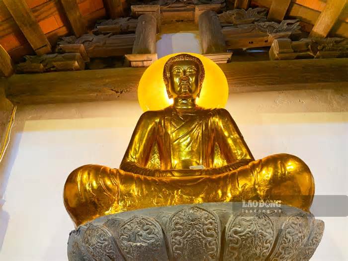 Bảo vật quốc gia Tượng Phật A Di Đà bằng đá cát nguyên khối ở Nam Định