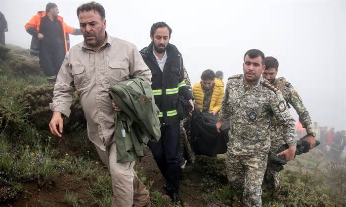 Iran không phát hiện dấu hiệu đáng ngờ trong vụ rơi trực thăng chở Tổng thống