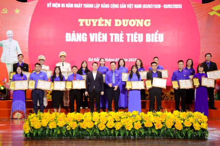 Vinh danh, khen thưởng nhiều đảng viên trẻ Đà Nẵng