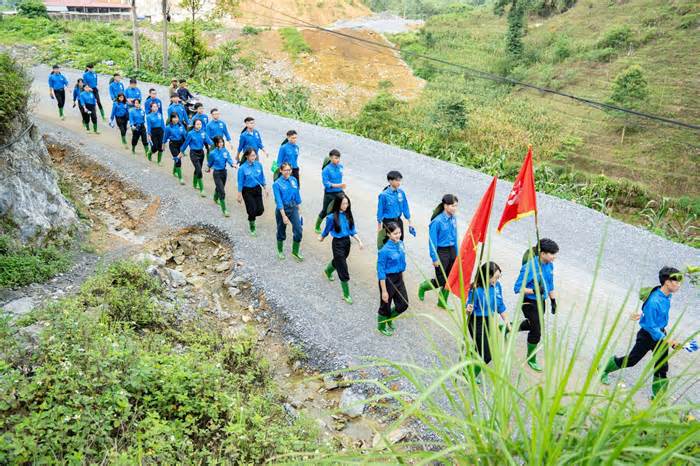 Sinh viên Trường Đại học Công đoàn tham gia Chiến dịch Mùa hè xanh tại Lào Cai