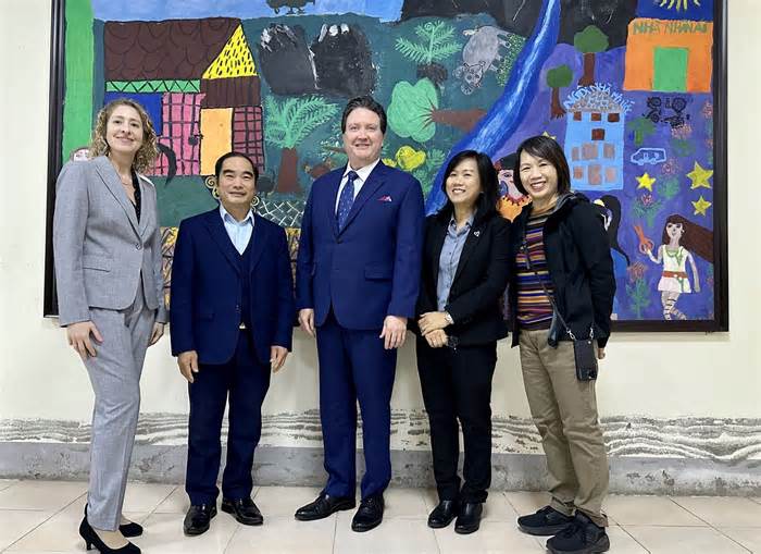 Đại sứ Mỹ lần đầu thăm Lào Cai, thảo luận phòng chống mua bán người