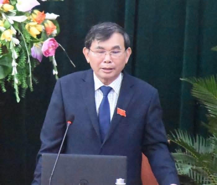 Miễn nhiệm một Phó chủ tịch HĐND tỉnh Phú Yên