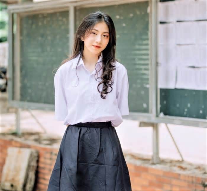 Nữ sinh Lạng Sơn thành thủ khoa khối C00 sau một năm bỏ đại học để ôn thi lại