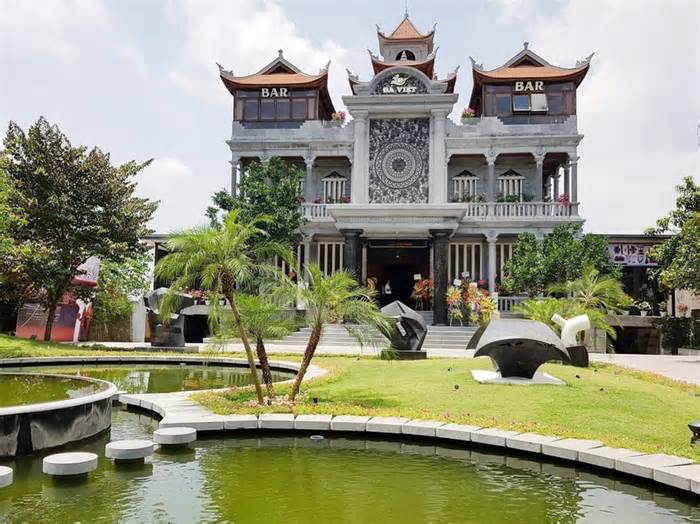 “Đột nhập” lâu đài bằng đá độc nhất vô nhị ở Ninh Bình