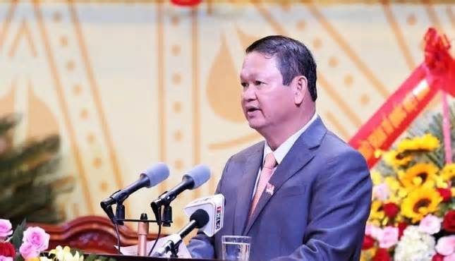 Cựu Bí thư Tỉnh uỷ Lào Cai Nguyễn Văn Vịnh bị cáo buộc nhận 5 tỉ đồng từ doanh nghiệp