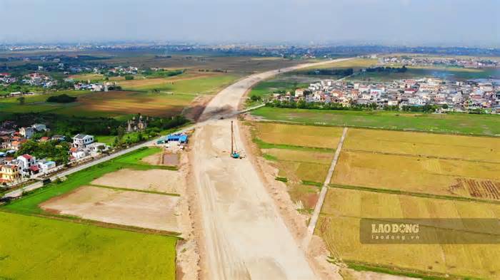 Tuyến đường gần 6.000 tỉ đồng ở Nam Định thành hình sau gần 1 năm thi công
