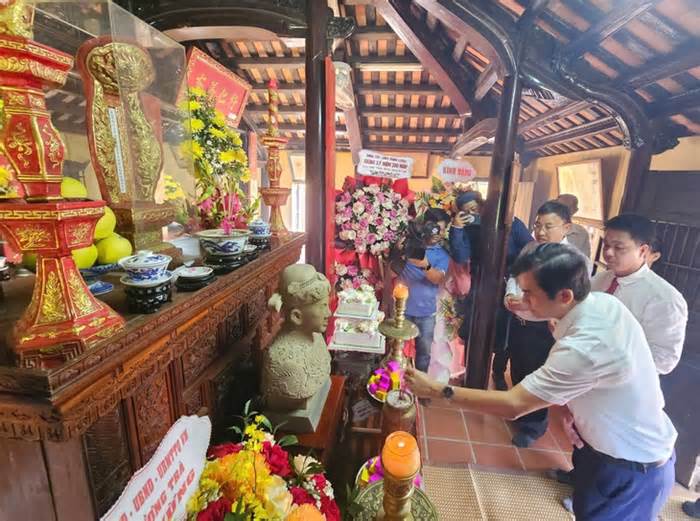 Kỷ niệm 200 năm ngày sinh ông tổ nhiếp ảnh Việt Nam