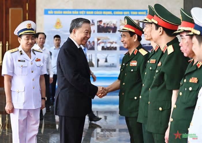 Chủ tịch nước Tô Lâm thăm Quân chủng Hải quân