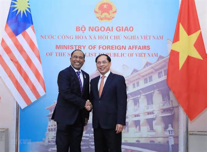 Đề xuất một số định hướng lớn thúc đẩy quan hệ Việt Nam-Malaysia