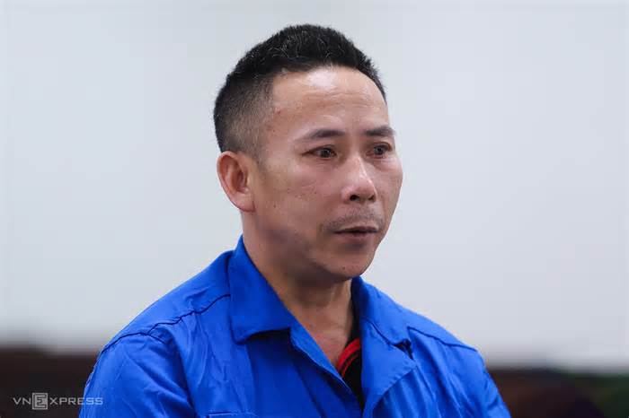 Ném đá gây bất tỉnh khi bị ngăn cản tình yêu tuổi trung niên