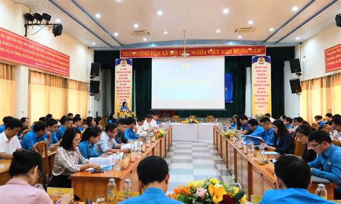 Đà Nẵng báo cáo kết quả Đại hội Công đoàn Việt Nam cho cán bộ chủ chốt