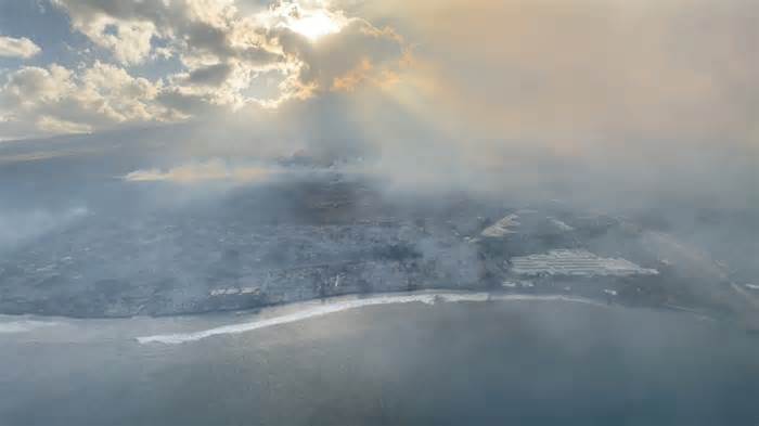36 người chết trong cháy rừng ‘tận thế’, tàn phá cả thành phố nghỉ dưỡng Lahaina ở Hawaii