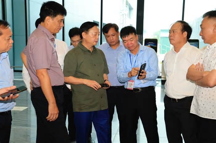 Phó thủ tướng yêu cầu xử lý dứt điểm thấm dột ở nhà ga T3 Tân Sơn Nhất