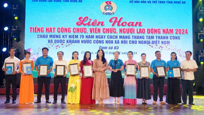 Đặc sắc liên hoan tiếng hát người lao động Nghệ An