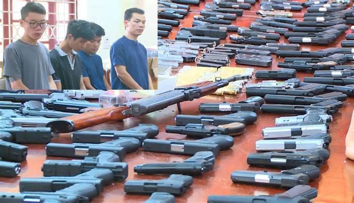 Thanh Hóa: Phá đường dây mua bán trái phép súng và vũ khí quy mô lớn