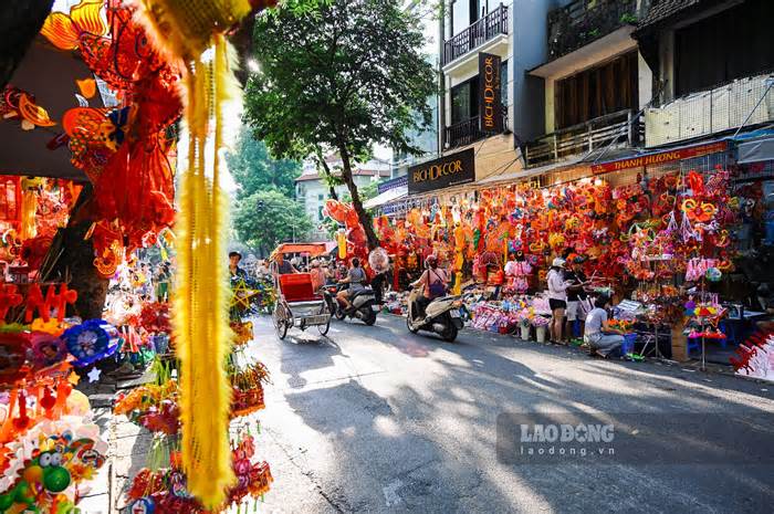 Cấm nhiều tuyến đường quận Hoàn Kiếm để phục vụ Lễ hội Trung thu