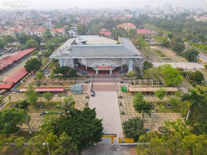 Bảo tàng tỉnh Bắc Ninh xuống cấp, mái nhà tốc nhiều năm vẫn chưa được sửa chữa