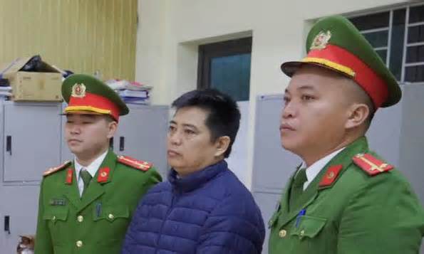 Bắt tạm giam Phó phòng Tài nguyên Môi trường tại Hà Giang