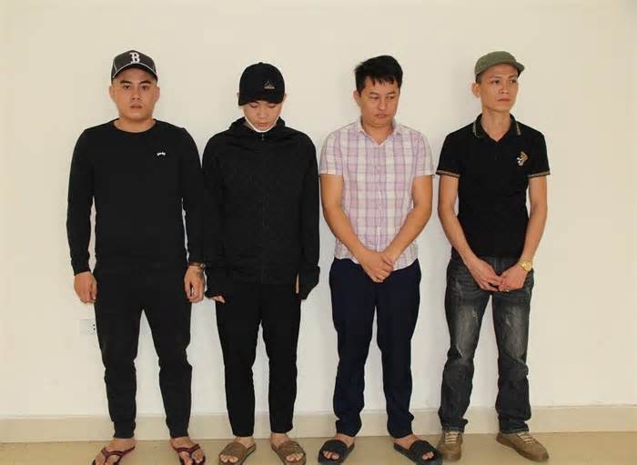 Nghệ An: Triệt phá ổ nhóm lừa đảo 'lô đề' qua mạng xã hội