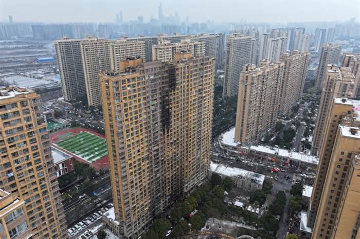 Cháy chung cư ở Trung Quốc gây nhiều thương vong