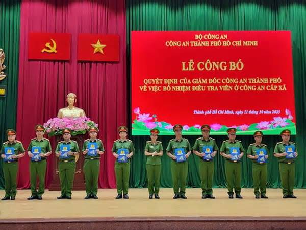 Công an Thành phố Hồ Chí Minh: Bổ nhiệm 88 điều tra viên cấp xã