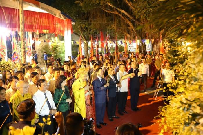 Phó Thủ tướng Trần Hồng Hà dự khai hội mùa thu Côn Sơn-Kiếp Bạc 2023