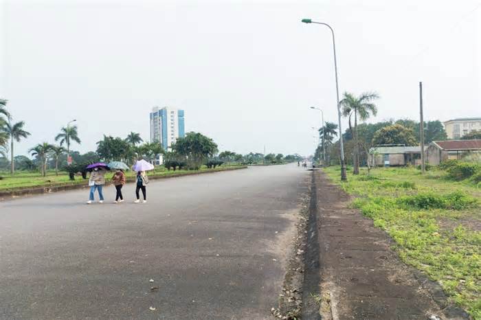 Đại học Hà Tĩnh: Tuyển sinh khó khăn, cơ sở vật chất bỏ hoang lãng phí