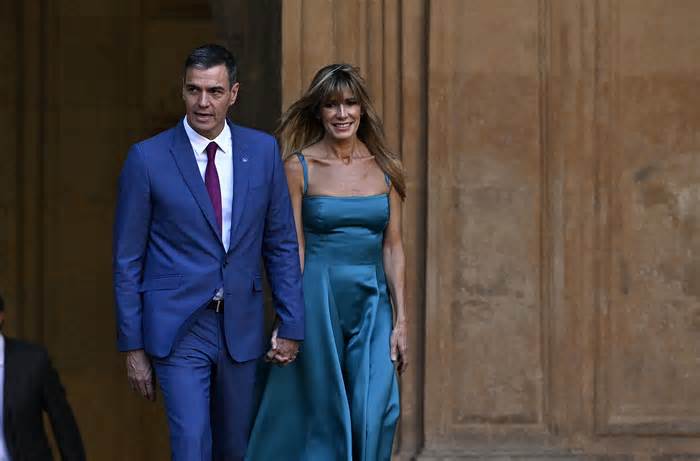 Vợ Thủ tướng Tây Ban Nha bị triệu tập lấy lời khai điều tra tham nhũng