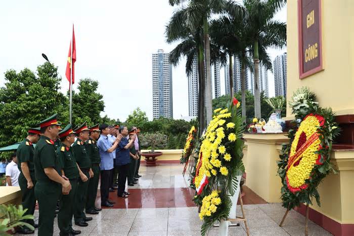 Chủ tịch nước Tô Lâm kiểm tra công tác chuẩn bị Lễ tang Tổng Bí thư Nguyễn Phú Trọng