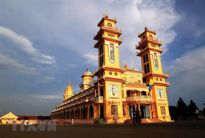 Tòa Thánh Tây Ninh - công trình tôn giáo vĩ đại nhất của đạo Cao Đài