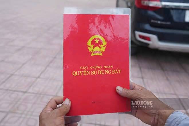 Hà Nội: 383 sổ đỏ cấp từ hơn 10 năm trước vẫn chưa thể trao cho người dân