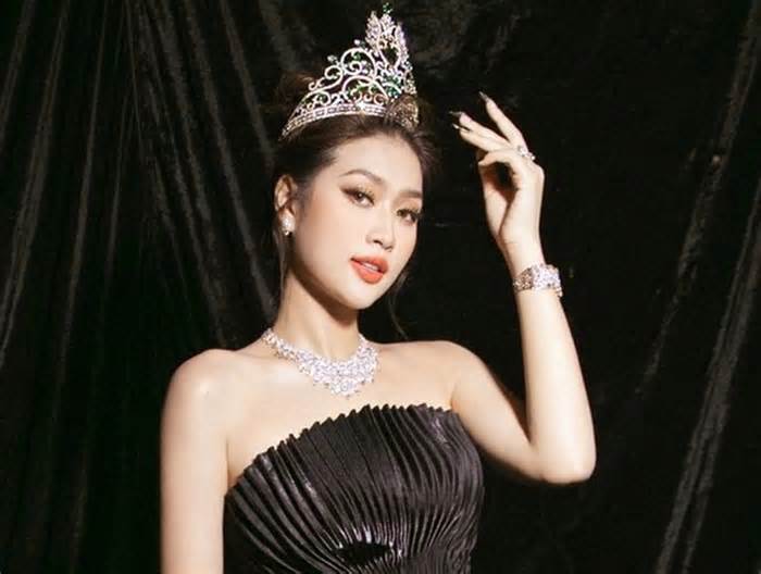 Hoa hậu Thiên Ân bị cấm thi học kỳ, hai trường đại học lên tiếng