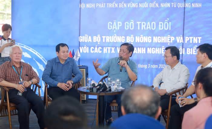 Bộ trưởng Lê Minh Hoan và chủ tịch Quảng Ninh 'đối thoại', gỡ khó cho người nuôi biển