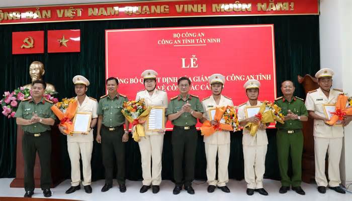 Bản tin 8H: Công an tỉnh Tây Ninh điều động, bổ nhiệm cán bộ