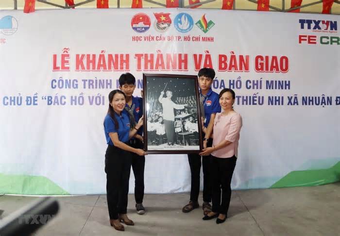 Xây dựng không gian văn hóa Hồ Chí Minh: Tránh làm theo phong trào