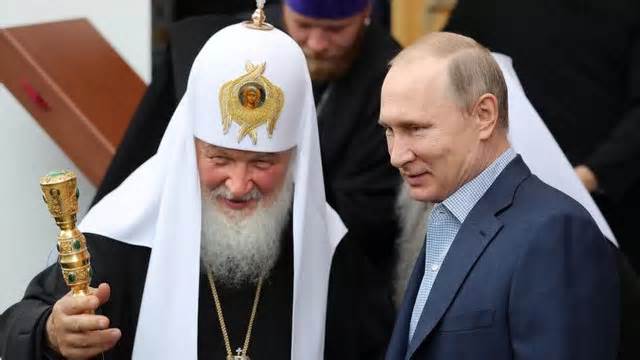Thông điệp khác nhau của lãnh đạo Nga, Ukraine khi dự lễ Phục sinh Chính thống giáo