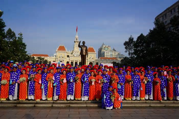 82 đôi uyên ương hạnh phúc trong lễ cưới tập thể 2023