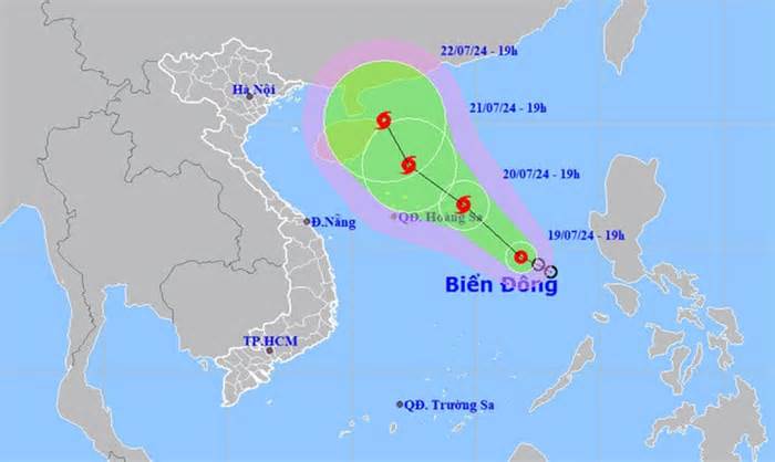 Áp thấp nhiệt đới giật cấp 9 trên Biển Đông, khả năng mạnh lên thành bão