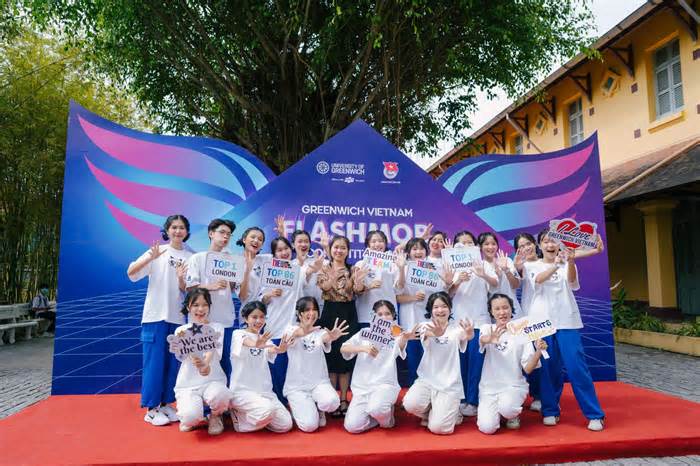 Học sinh Cần Thơ nhảy 'cực cháy' tại cuộc thi đồng diễn lớn nhất thành phố