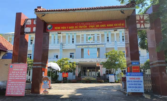 Cách chức một giám đốc Bệnh viện ở Kon Tum vì quan hệ bất chính