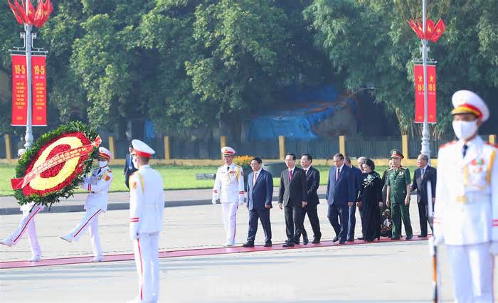 Lãnh đạo Đảng, Nhà nước vào Lăng viếng Chủ tịch Hồ Chí Minh