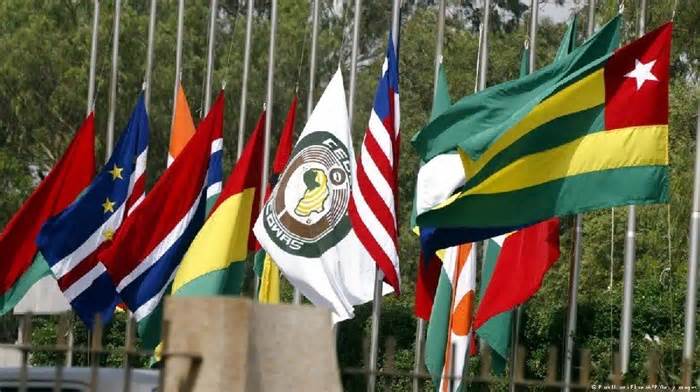 Đồng lòng ra khỏi 'nhà chung' ECOWAS - ba nước Tây Phi nói gì?