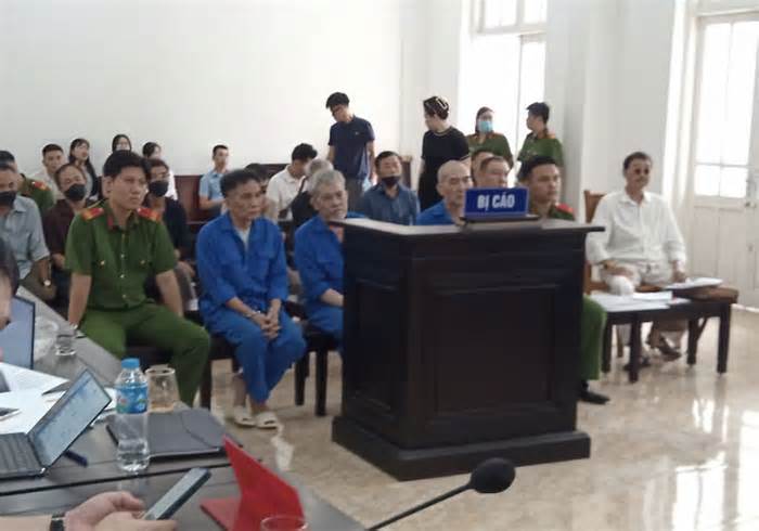 Tuyên án nhóm người dùng xe ba bánh vây bệnh viện, cản trở cấp cứu