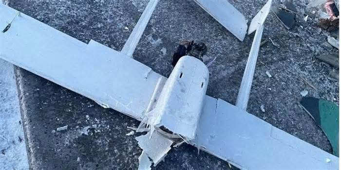 Ukraine phá hủy 6 máy bay, làm hư 8 chiếc ở căn cứ không quân Nga