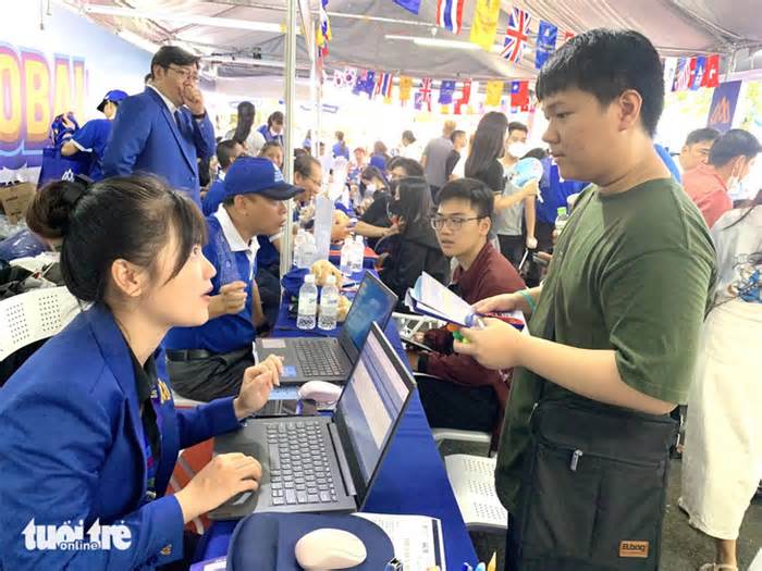 Đại học Bách khoa Hà Nội, Trường đại học Kinh tế - Luật và nhiều trường công bố điểm chuẩn